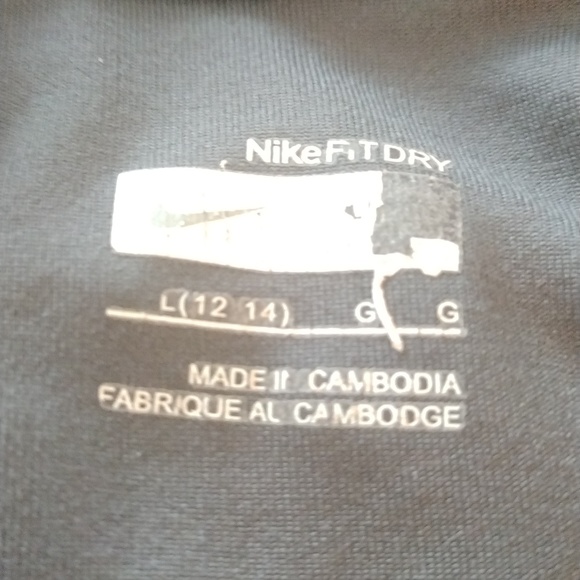 - Nike gray back mesh pocket elastic pull string waist capri length leggin… - Picture 3 of 5